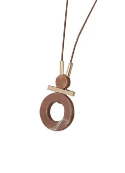 Angesagte Halskette mit Anhänger