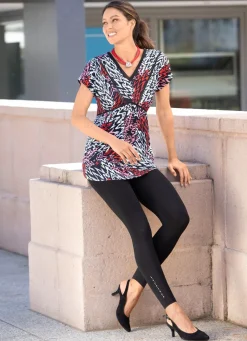 Ausdrucksvolle Tunika mit V-Ausschnitt