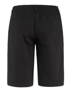 Bermudas in bequemer Weite