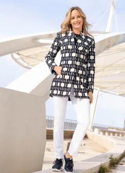 Blazer mit interessanter Ausschnittlösung