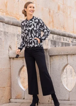 Blusenjacke mit schwarzen Rippenbündchen