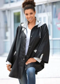 Cape mit abnehmbarer Kapuze