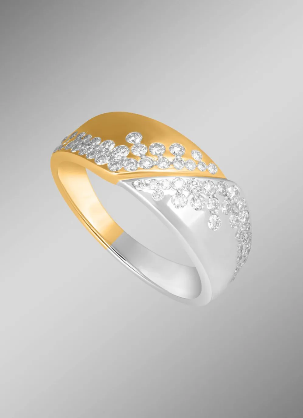Damenring in Bicolor mit 58 Brillanten