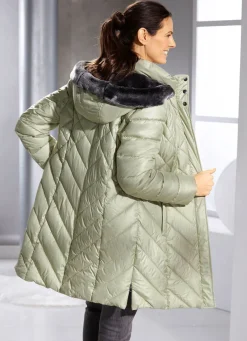 Daunen-Kurzmantel mit abnehmbarer Kapuze