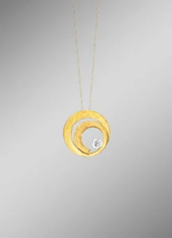 Edler Anhänger mit Brillant