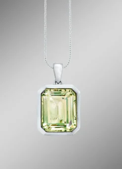 Effektvoller Anhänger mit echt grünem Amethyst