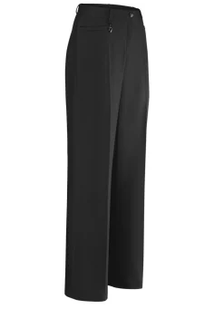 Elegante Hose mit apartem Zieranhänger