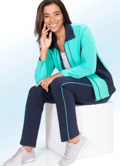 Freizeitanzug mit Seitentaschen