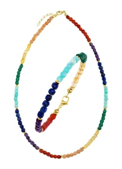 Funkelnde Garnitur mit Edelsteinen