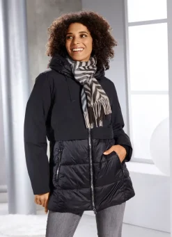 Funktionsjacke in angesagtem Materialmix