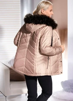 Funktionsjacke mit abnehmbarer Kapuze