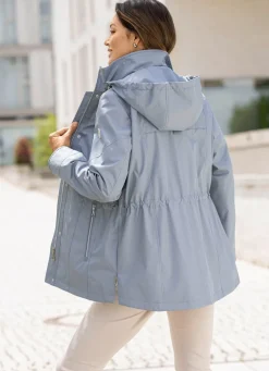 Funktionsjacke mit abnehmbarer Kapuze