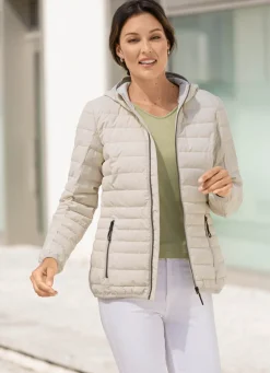 Funktionsjacke mit fester Kapuze