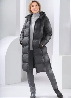 Funktionsmantel mit fester Kapuze