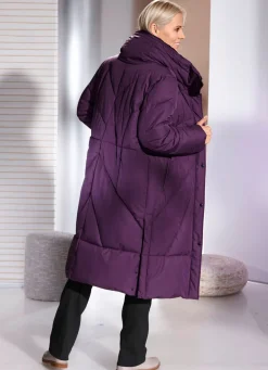 Funktionsmantel mit verstaubarer Kapuze