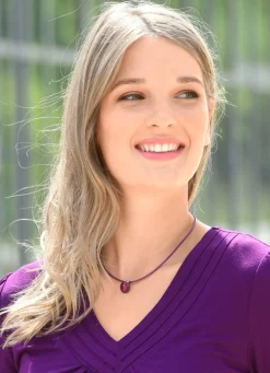 Halskette mit Kristallstein