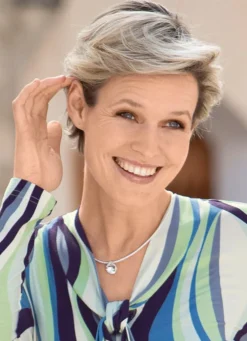 Halskette mit Lederband