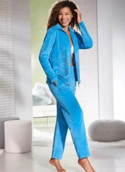 Hausanzug mit Strasssteinzier