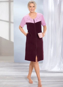 Hauskleid mit Schmucksteinzier