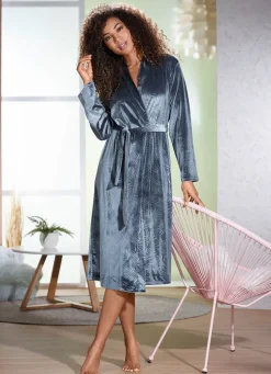 Hausmantel aus Pannesamt