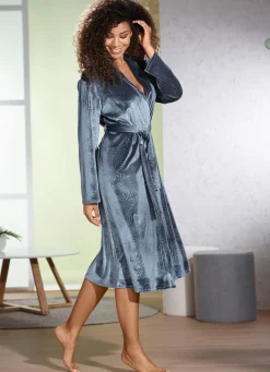 Hausmantel aus Pannesamt