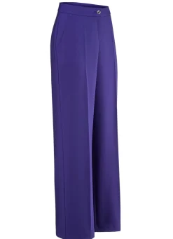 Hose in bequemer Weite