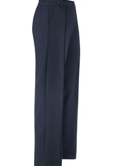 Hose in modischer Weite