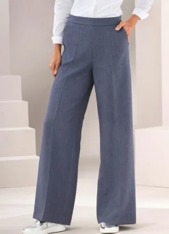 Hose in modischer Weite