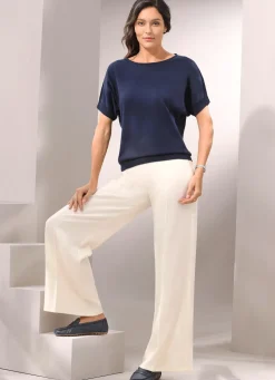 Hose in modischer Weite