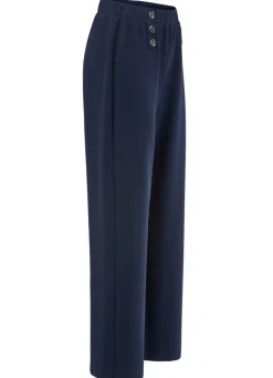 Hose mit dekorativen Zierknöpfen