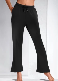 Hose mit leicht ausgestellter Fußweite