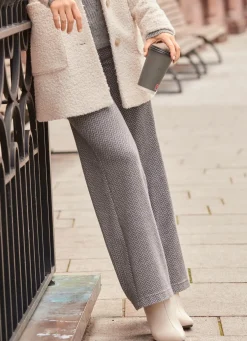 Hose mit modisch weitem Beinverlauf