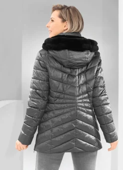 Jacke aus recycelten Fasern