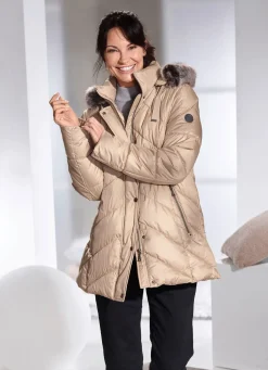 Jacke mit abnehmbarer Kapuze