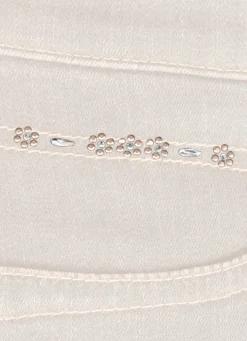 Jeans mit dezenter Strasszier