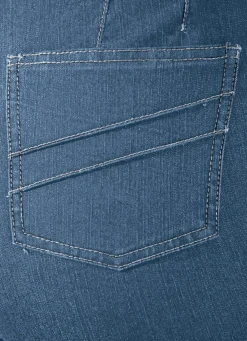 Jeans mit figurgünstiger Teilungsnaht
