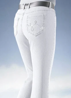 Jeans mit Strasssteinchen