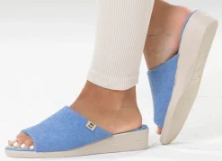 Klassische Damen-Hausschuhe, aus Textilmaterial