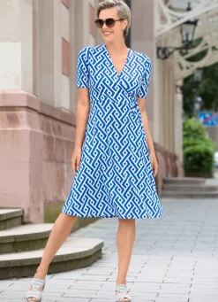 Kleid in raffinierter Wickeloptik