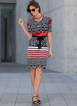 Kleid mit Bindegürtel