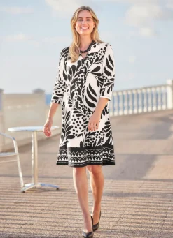 Kleid mit dekorativer Faltenlegung