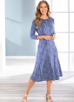 Kleid mit feiner Fältelung im Vorderteil