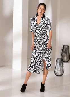 Kleid mit individueller Weitenregulierung