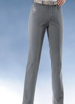 Komfortjeans verziert mit Strasssteinen