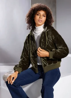 Kurzjacke aus Samt