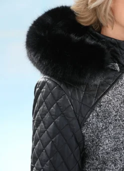 Kurzmantel im angesagten Materialmix