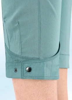 7/8-lange Hose mit kontrastfarbenem Zierband