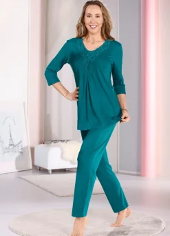 Laurina Schlafanzug mit großzügiger Motivspitze