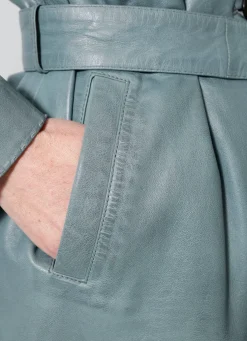 Lederkurzmantel mit Umlegekragen