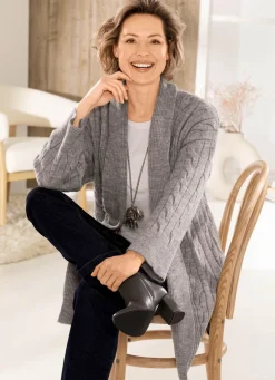 Long-Strickjacke mit Zopfmuster